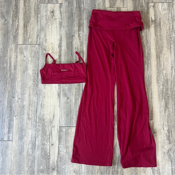 Monday Body Olympic Sports Bra and Melrose Flare Leggings in Burgundy SET - Picture 4 of 9